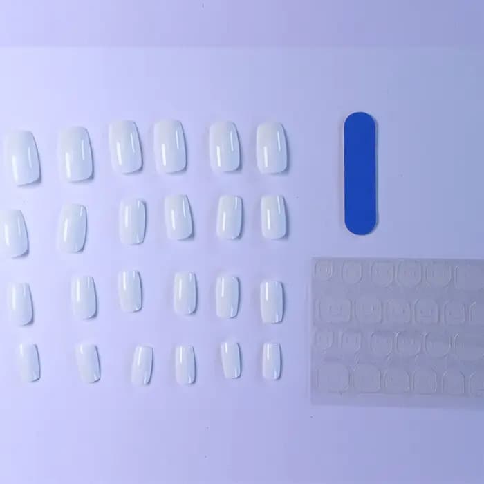 ARTAUG 24 pièces court carré blanc solide couverture complète couverture complète faux ongles ensemb
