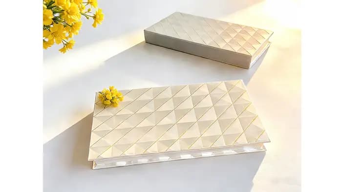 Palette à paupières magnétique vide à 2 couches avec miroir, design argenté avec accents dorés en re