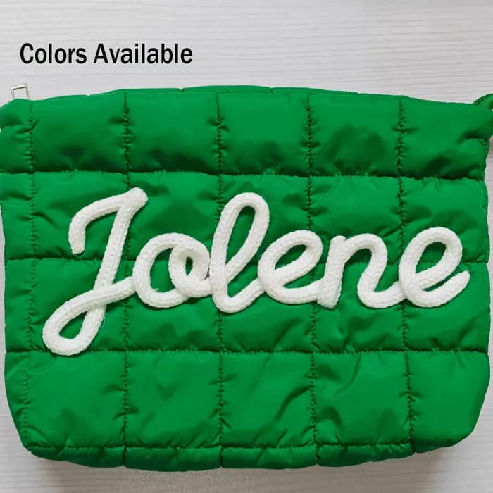 Pochette à maquillage personnalisée — Pochette zippée matelassée avec nom personnalisé |   Sac cadea