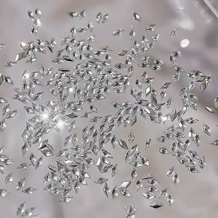 100 pièces brillant Zircon strass breloques pour ongles 1.5*3mm Mini ongles rhombiques pierres préci