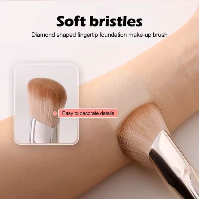 Pinceau de maquillage pour fond de teint