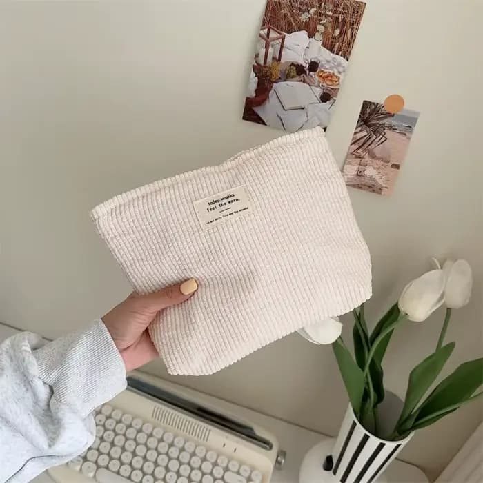 Sac à cosmétiques en velours côtelé rouge