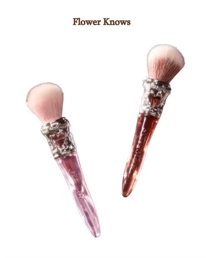 Flower Know The Sweetie Bear Shell's Jewel Series Collection Rounder Blush Brush