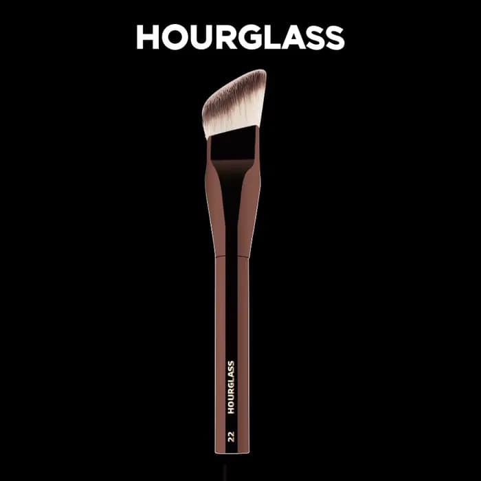 HOURGLASS pinceaux de fond de teint liquide coudés