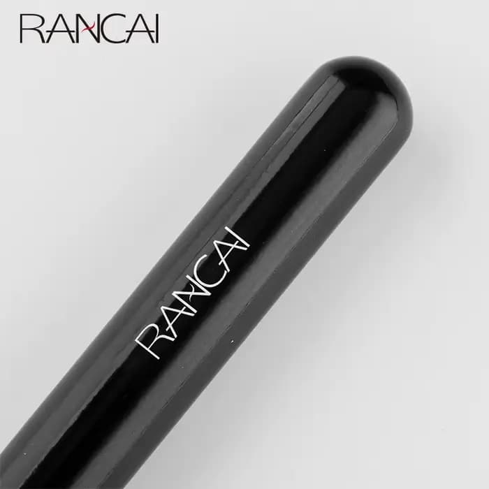 Pinceau fond de teint Kabuki noir plat