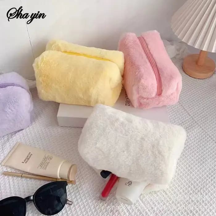 Trousse de maquillage élégante en velours