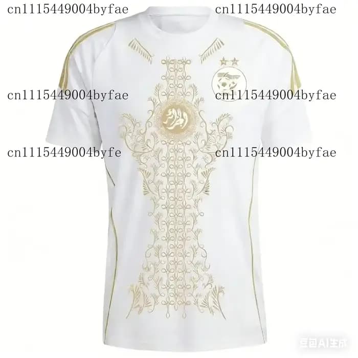 Maillot de l'équipe d'Algérie 2026 pour homme – T-shirt tendance avec une fusion de motifs verts, idéal pour la plage