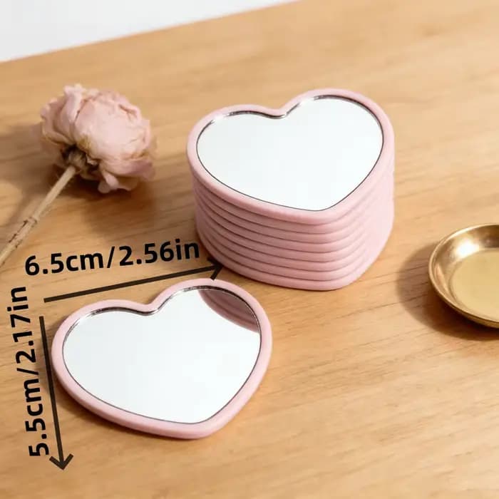Miroir de voyage mignon en forme de cœur