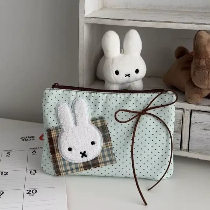 Sac de maquillage Kawaii Miffy, sac de rangement mignon à carreaux contrastés pour notes, articles et papeterie, cadeau pour fille
