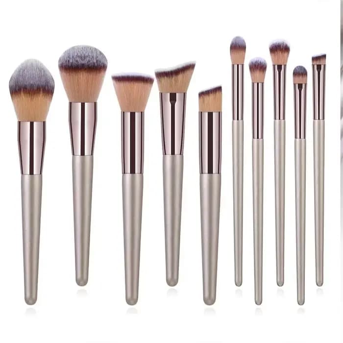 Pinceaux de maquillage doux pour femmes