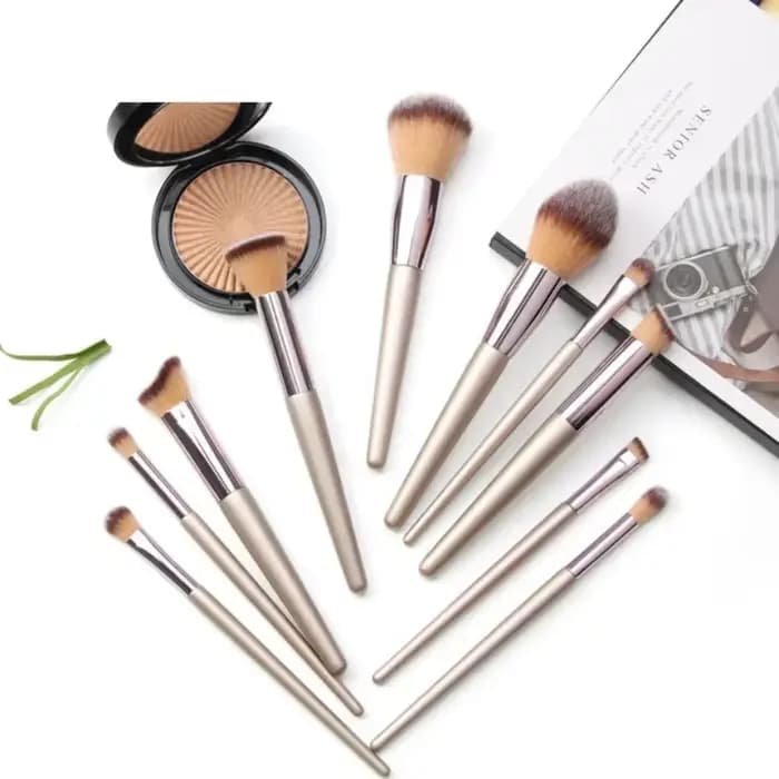 Pinceaux de maquillage doux pour femmes