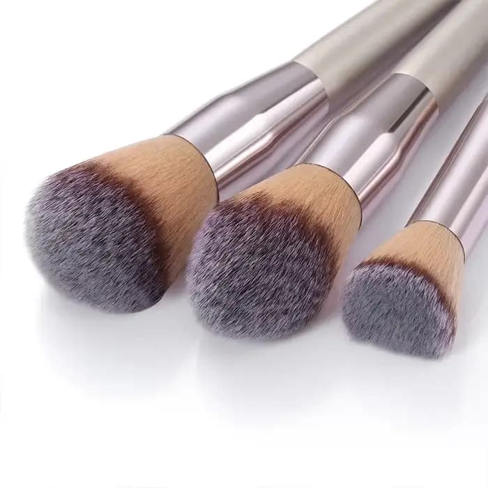 Pinceaux de maquillage doux pour femmes