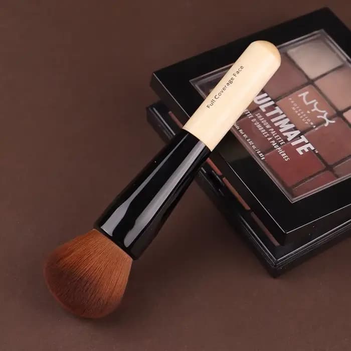 Pinceaux de maquillage luxueux