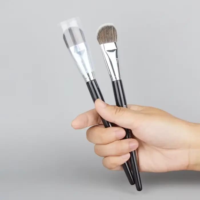 Pinceau de fond de teint professionnel 47
