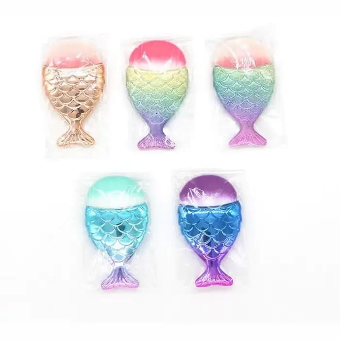 Brosse de maquillage en forme de queue de poisson