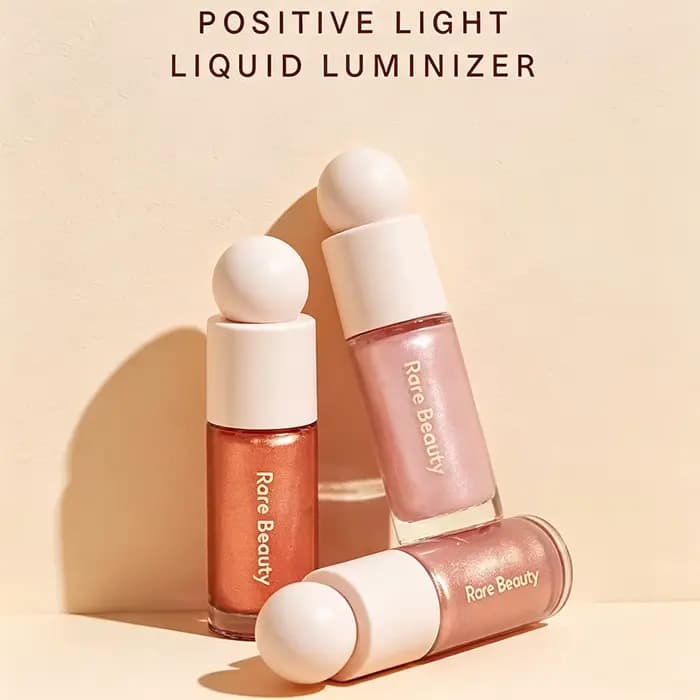 Rare Beauty Light Silky Highlighter