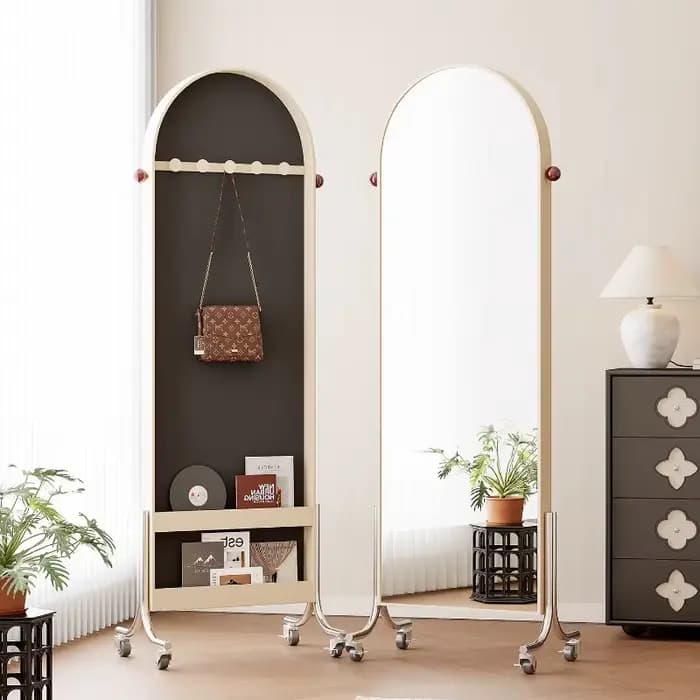 Miroir Design Unique irrégulier pour adolescentes