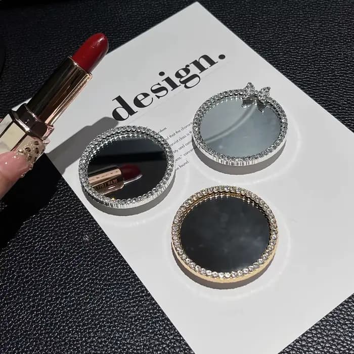 Mini miroir de maquillage de poche en forme de cœur en diamant