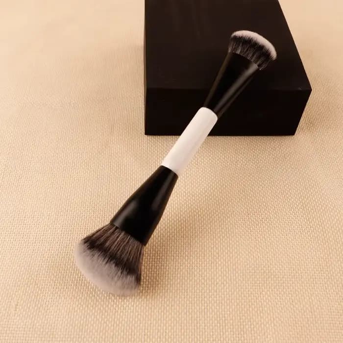 Pinceaux de maquillage pour fond de teint coudé à Double extrémité