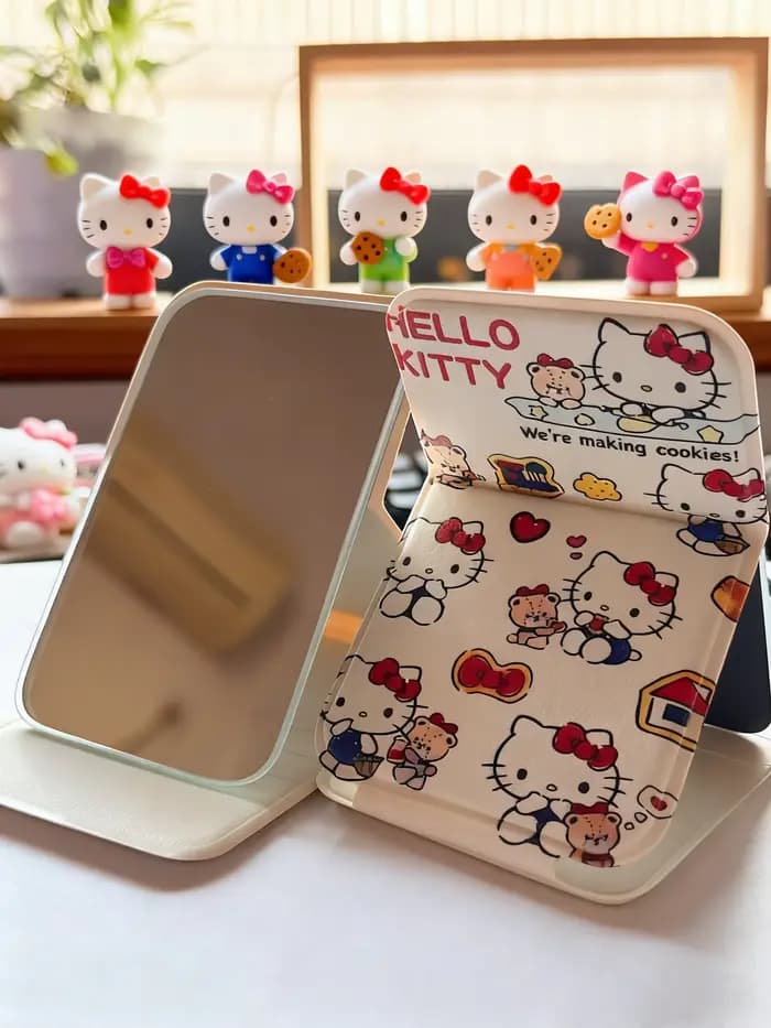 Miroir de maquillage portable Hello Kitty, mini miroir pliant, beau, mignon, petit miroir kawaii