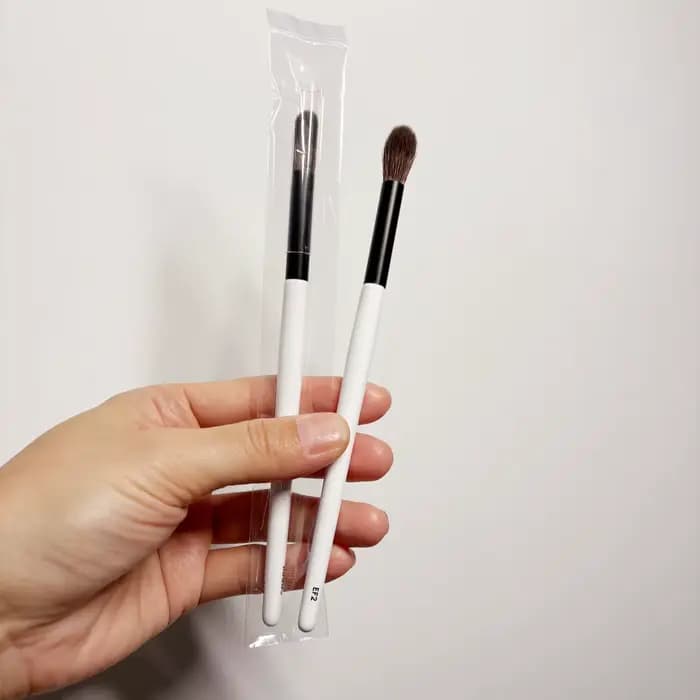 Pinceau de maquillage EF2 pour le contour des yeux et du visage, pinceau effilé pour estomper les fa