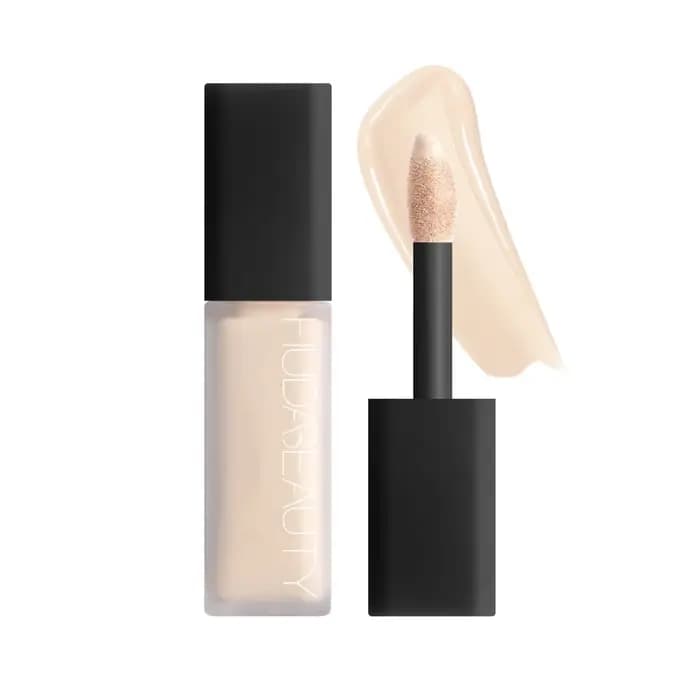 HUDA BEAUTY Faux filtre lumineux mat correcteur pour les yeux hydratant longue durée fond de teint l