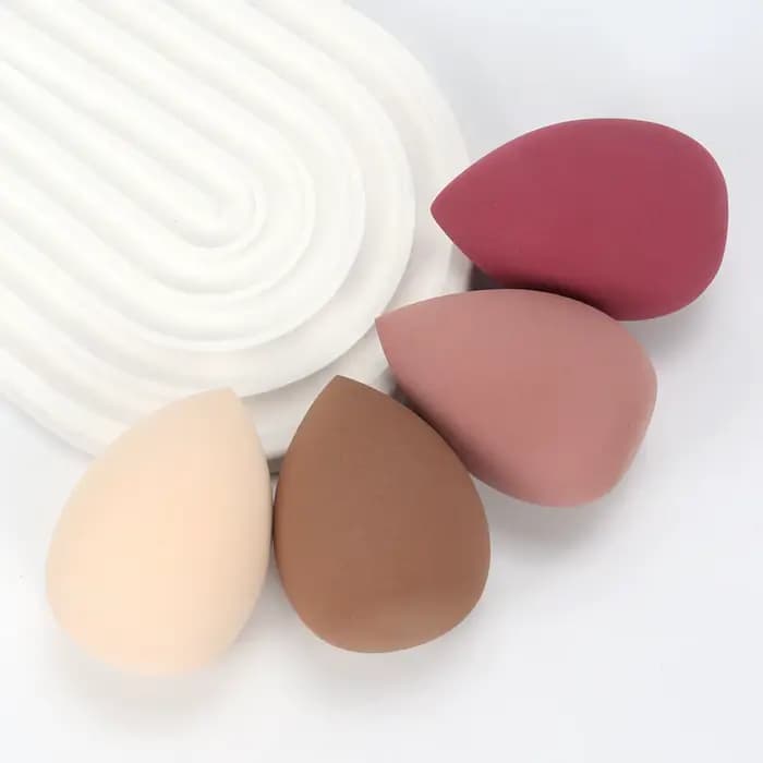 Mélangeur de fond de teint 4/8 ; Éponge cosmétique ; Fond de teint lisse ; Éponge de beauté dissimul