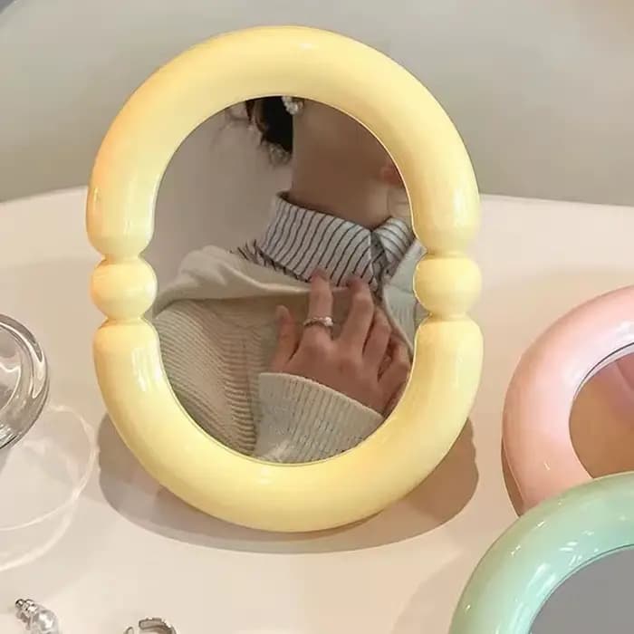Miroir de maquillage couleur bonbon