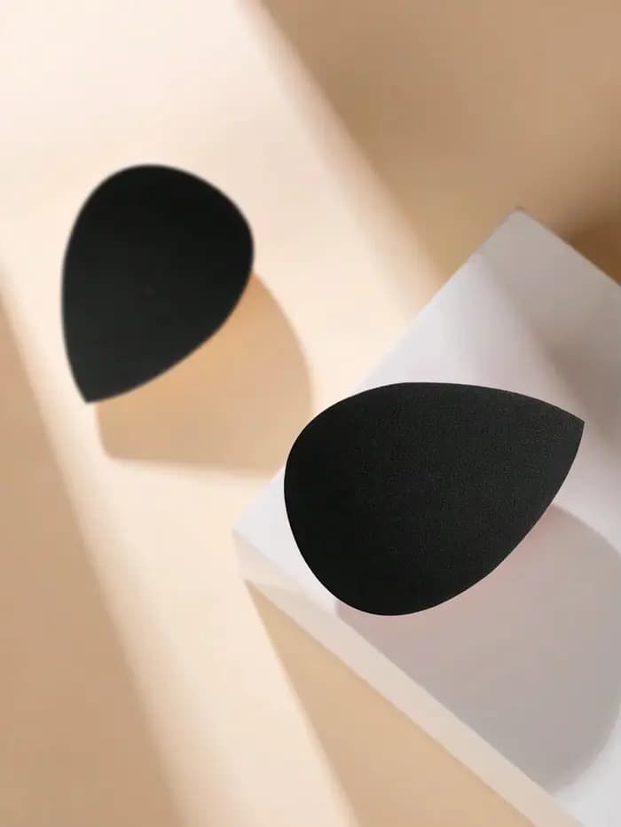 Ensemble d'éponges de maquillage aux œufs noirs