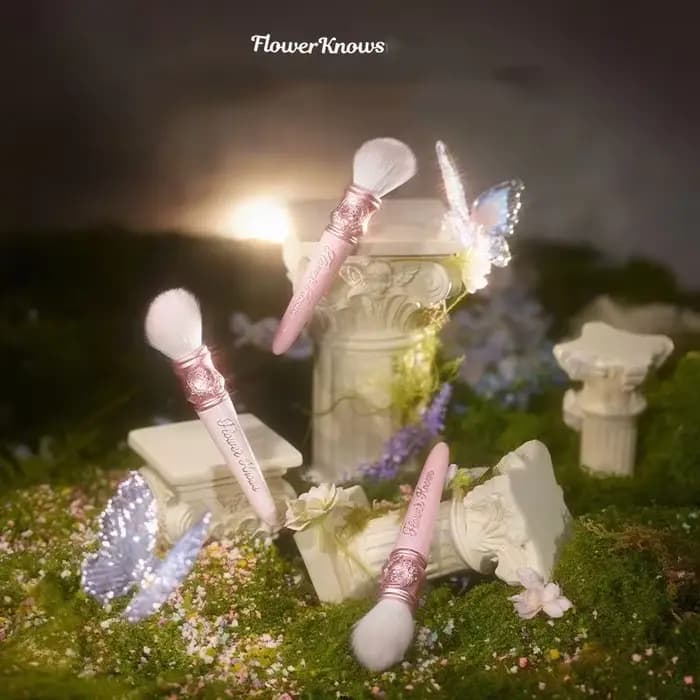Flower Knows – pinceaux de maquillage pour contes de fées d'été