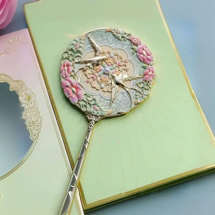 Miroir de poche vintage de style chinois en métal