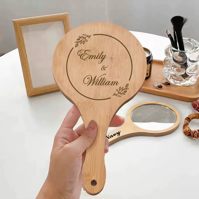 Miroir de maquillage en bois personnalisé avec nom gravé