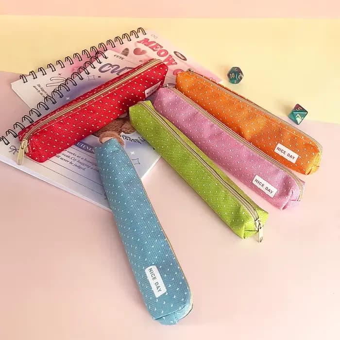 Trousse à crayons couleur bonbon