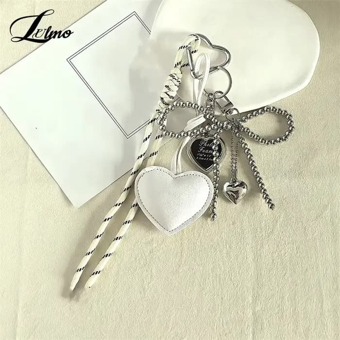 Porte-clés à pampilles en forme de cœur d'amour, breloque de luxe, fait à la main, créatif, nœud papillon, mignon, brillant, accessoires de sac