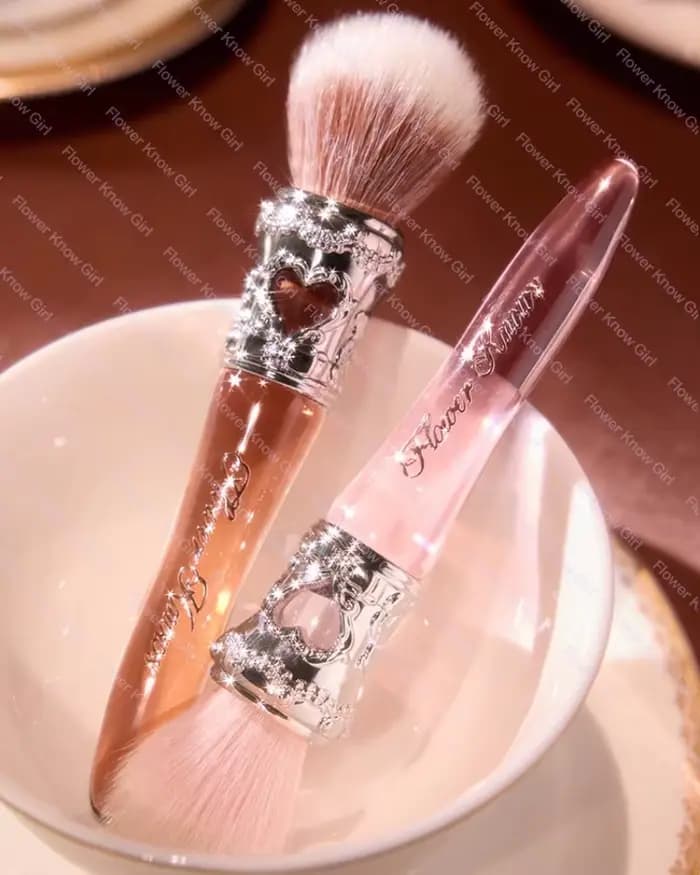 Flower Knows The Sweetie Bear Collection Blush Brush Laine Poudre Libre Surligneur Pinceaux