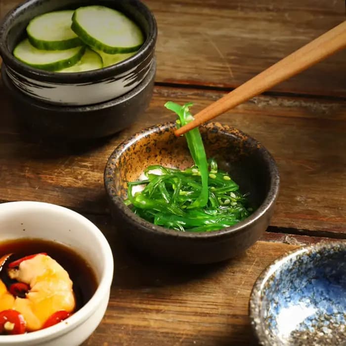 Petites coupelles japonaises en céramique pour sauce, mini-assiettes en céramique pour vinaigre, design minimaliste authentique japonais