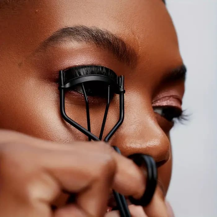 Recourbe-cils avec poignée confortable pour femme, outil de maquillage premium