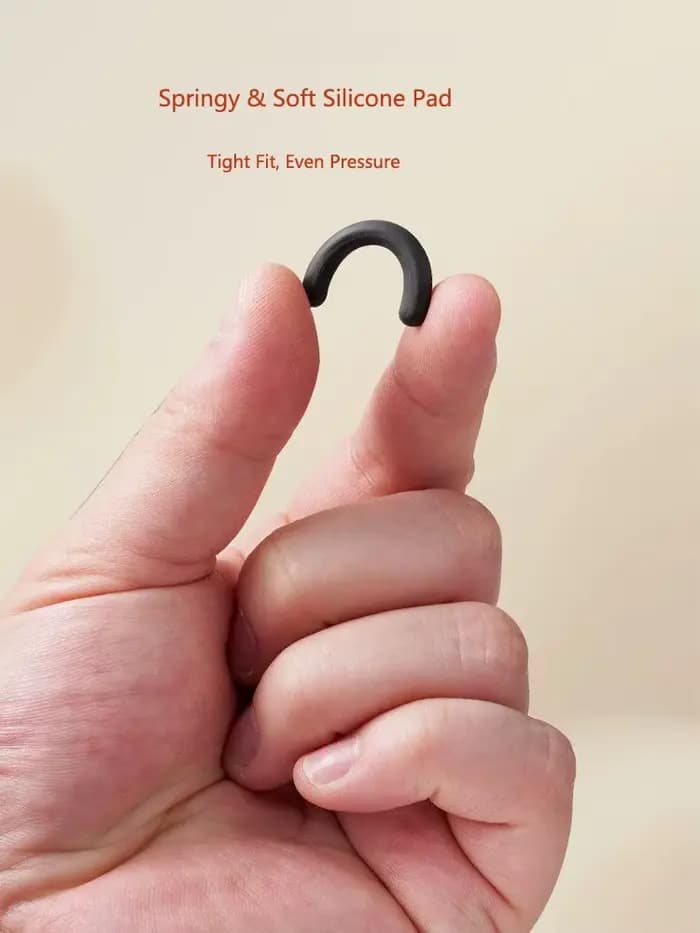 Recourbe-cils professionnel en acier inoxydable avec une poignée confortable.