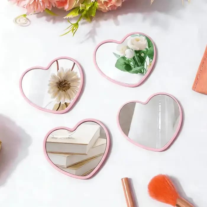 Mini miroir de maquillage mignon en forme de cœur