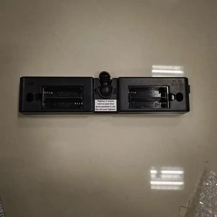 Accessoires de tir à l'arc Laser Dart Line : Cible électronique professionnelle pour jeu et entraînement intérieur à domicile, avec planches de vol pour fléchettes et fléchettes.