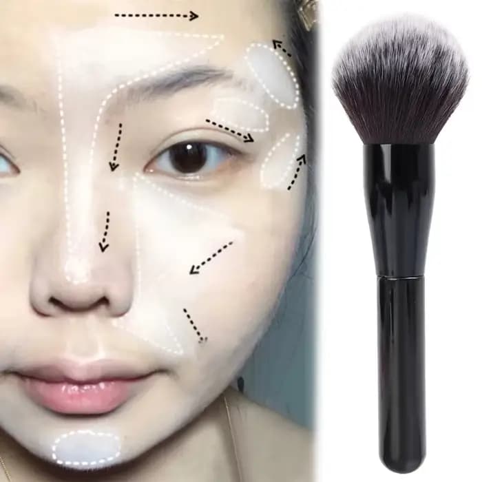 Grand pinceau de maquillage noir