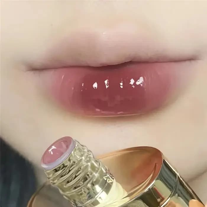 Rouge à lèvres mat, glaçage à l'eau miroir
