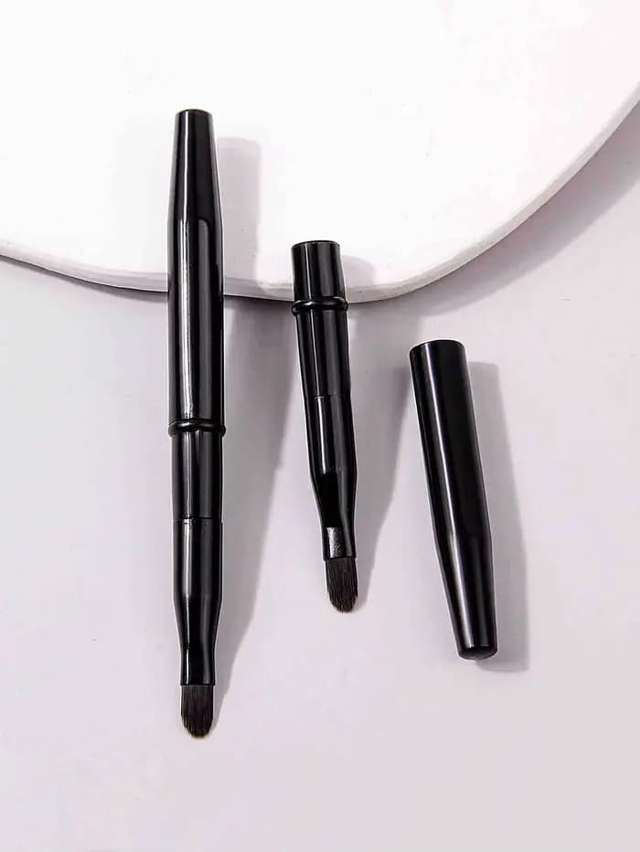 Lot de 2 pinceaux à lèvres rétractables noirs avec capuchon