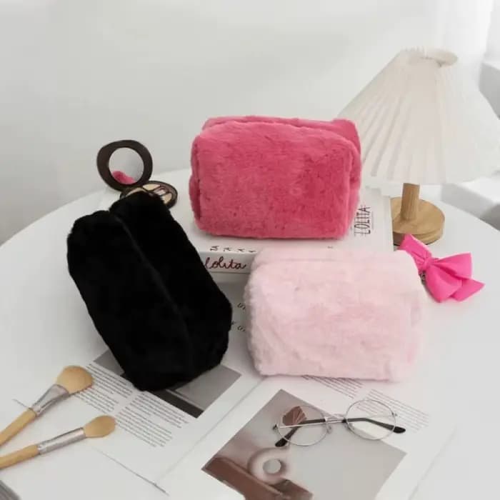 1 joli sac de rangement pour maquillage en peluche - Sac