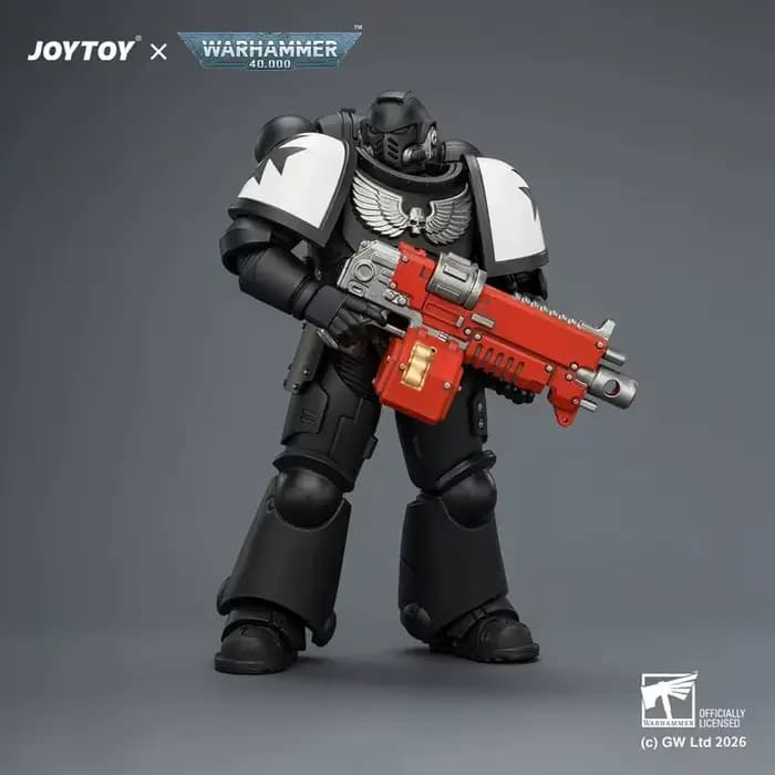 【Accessoires】Figurine d'action JOYTOY Warhammer 1/18, Intercesseur des Templiers Noirs avec fusil à balle, pistolet à balle et épée à chaînes, modèle de jouet