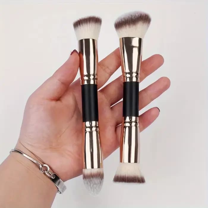 Lot de 2 pinceaux double embout pour fond de teint et blush