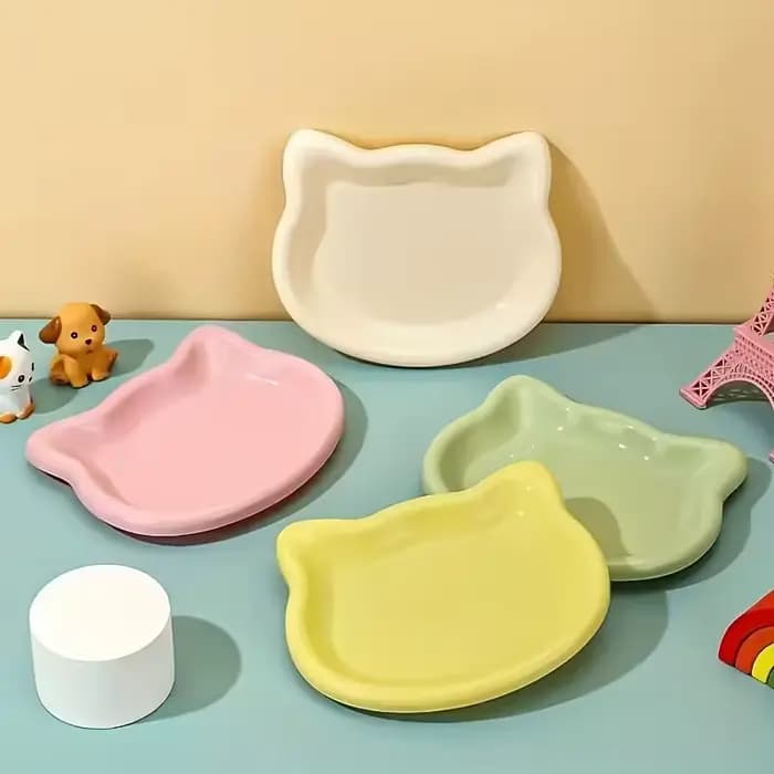 4 plats pour animaux de compagnie peu profonds de qualité supérieure en 4 couleurs | Idéal pour les chats nains et les petites races | Mantée les pattes propres, parfaites pour les aliments humide