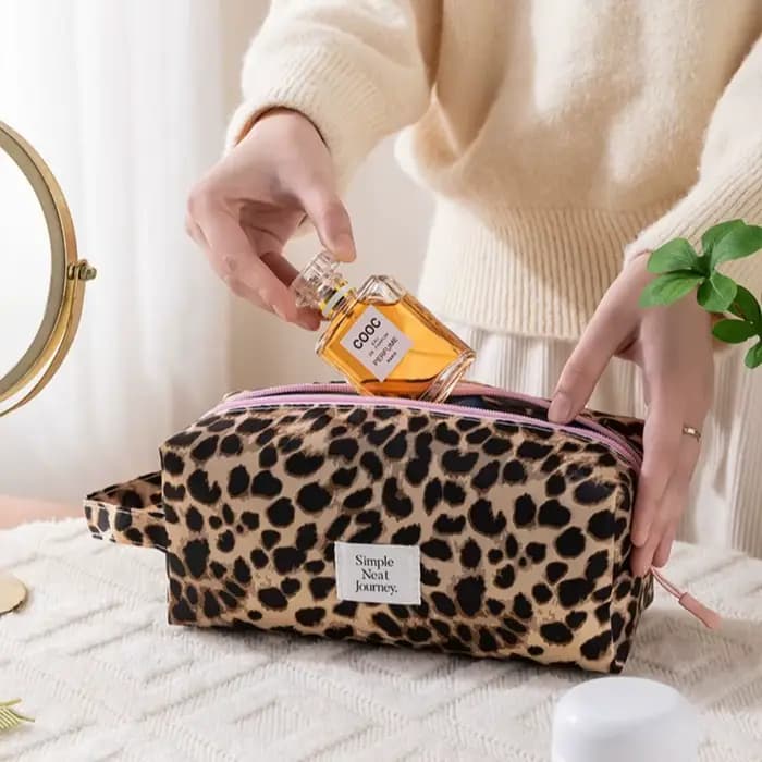 Trousse de maquillage léopard