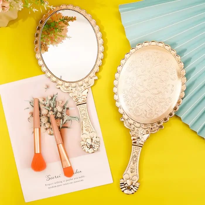 Miroir de poche vintage