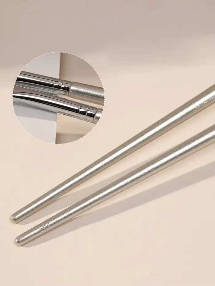 Pinceaux de maquillage pour les yeux incurvés
